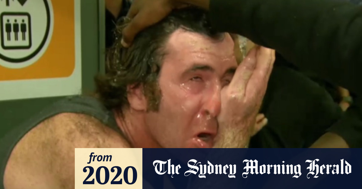 Video Sydney protesters hit with pepper spray